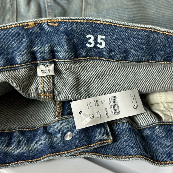 J. Crew Slouchy Boyfriend Jean in Southern Sky Wash 35 NWT - Picture 7 of 8